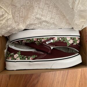 NWT Vans Classic Slip On - Wallflower Floral Bitter